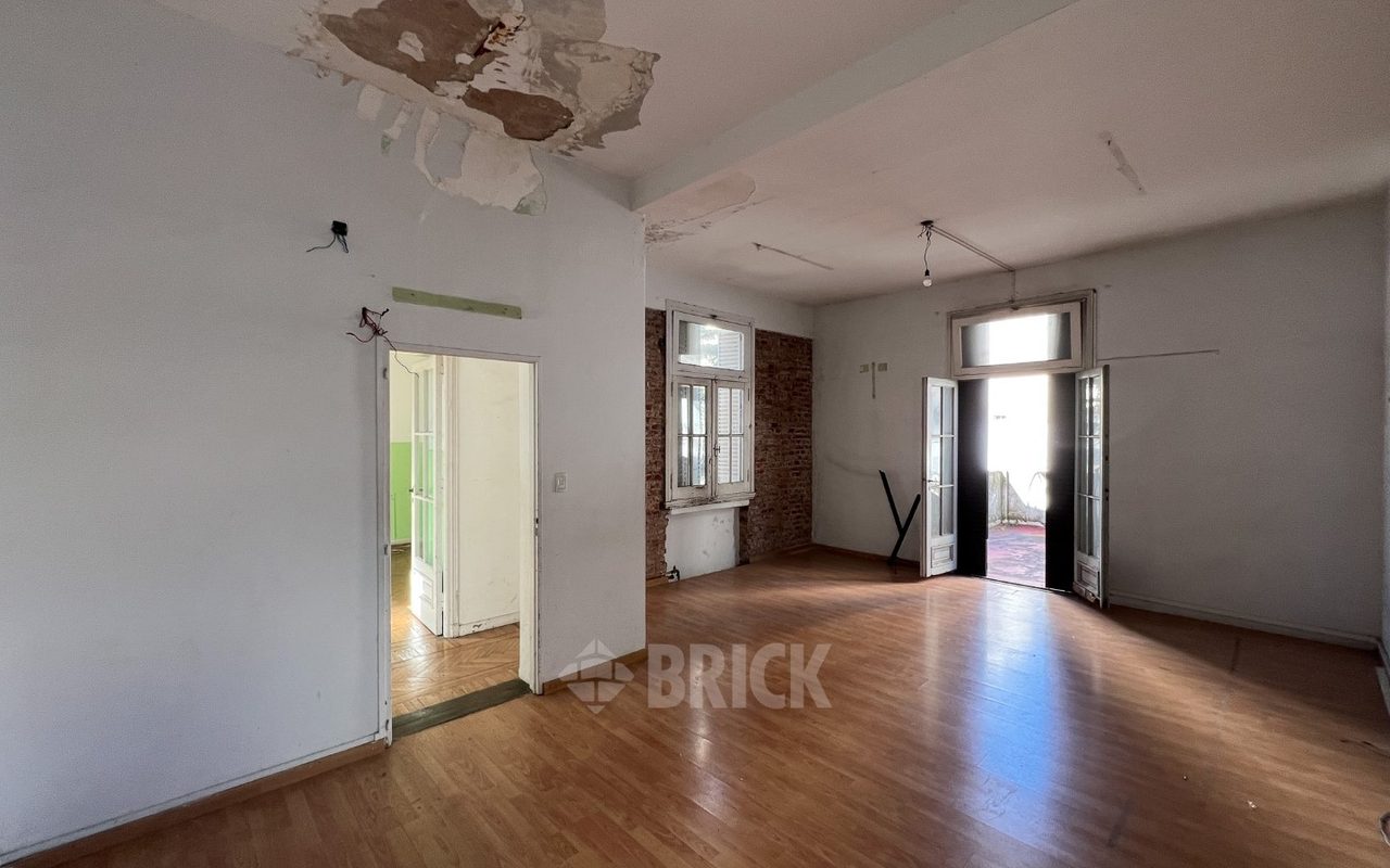 LACROZE, FEDERICO, AV. al 2400 Piso 1 16