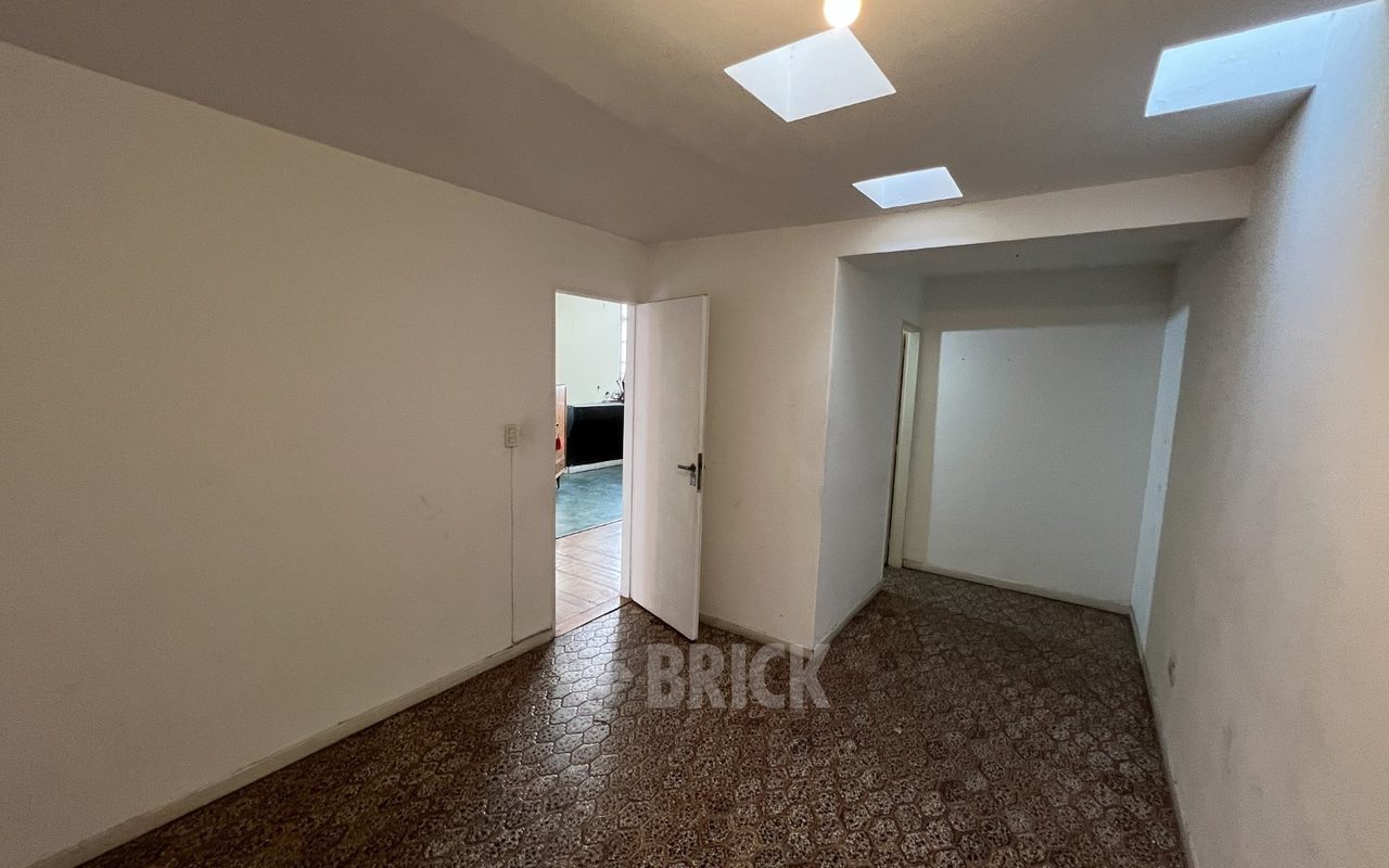 LACROZE, FEDERICO, AV. al 2400 Piso 1 31