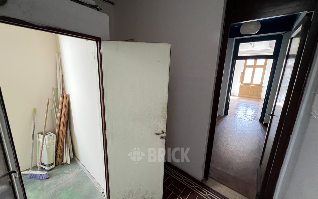 LACROZE, FEDERICO, AV. al 2400 Piso 1 44