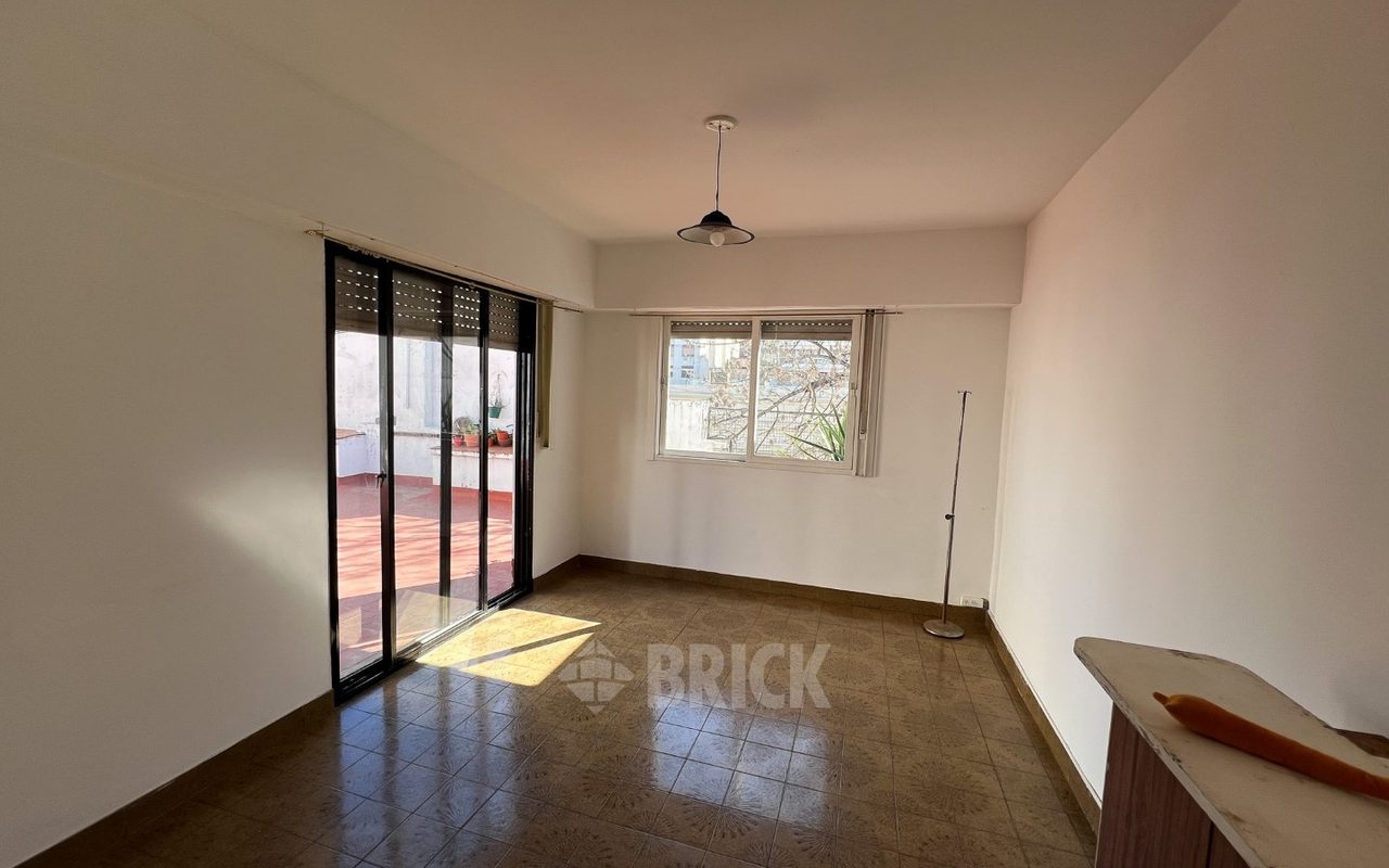 LACROZE, FEDERICO, AV. al 2400 Piso 1 45