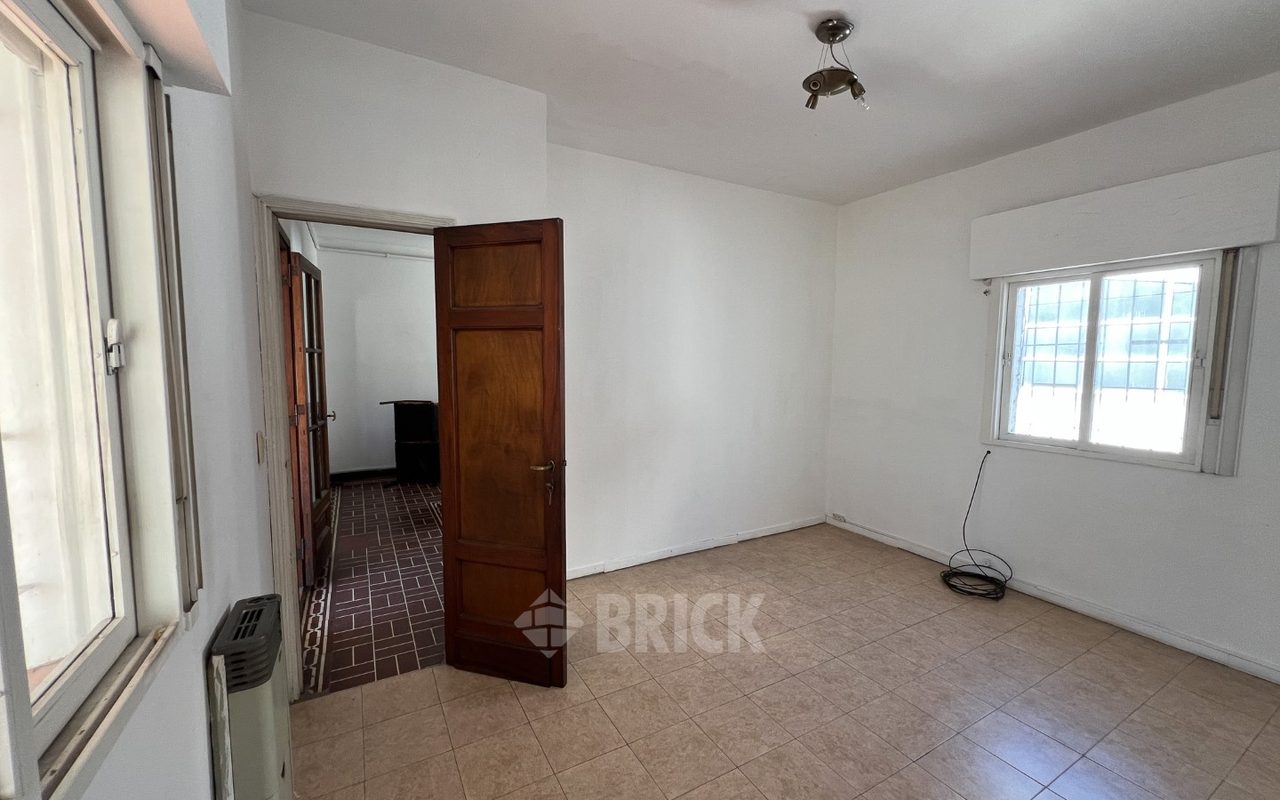 LACROZE, FEDERICO, AV. al 2400 Piso 1 48