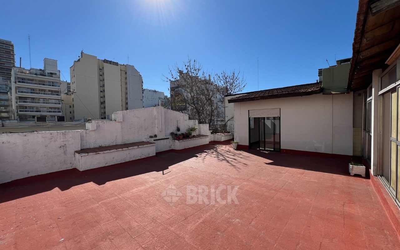 LACROZE, FEDERICO, AV. al 2400 Piso 1 51