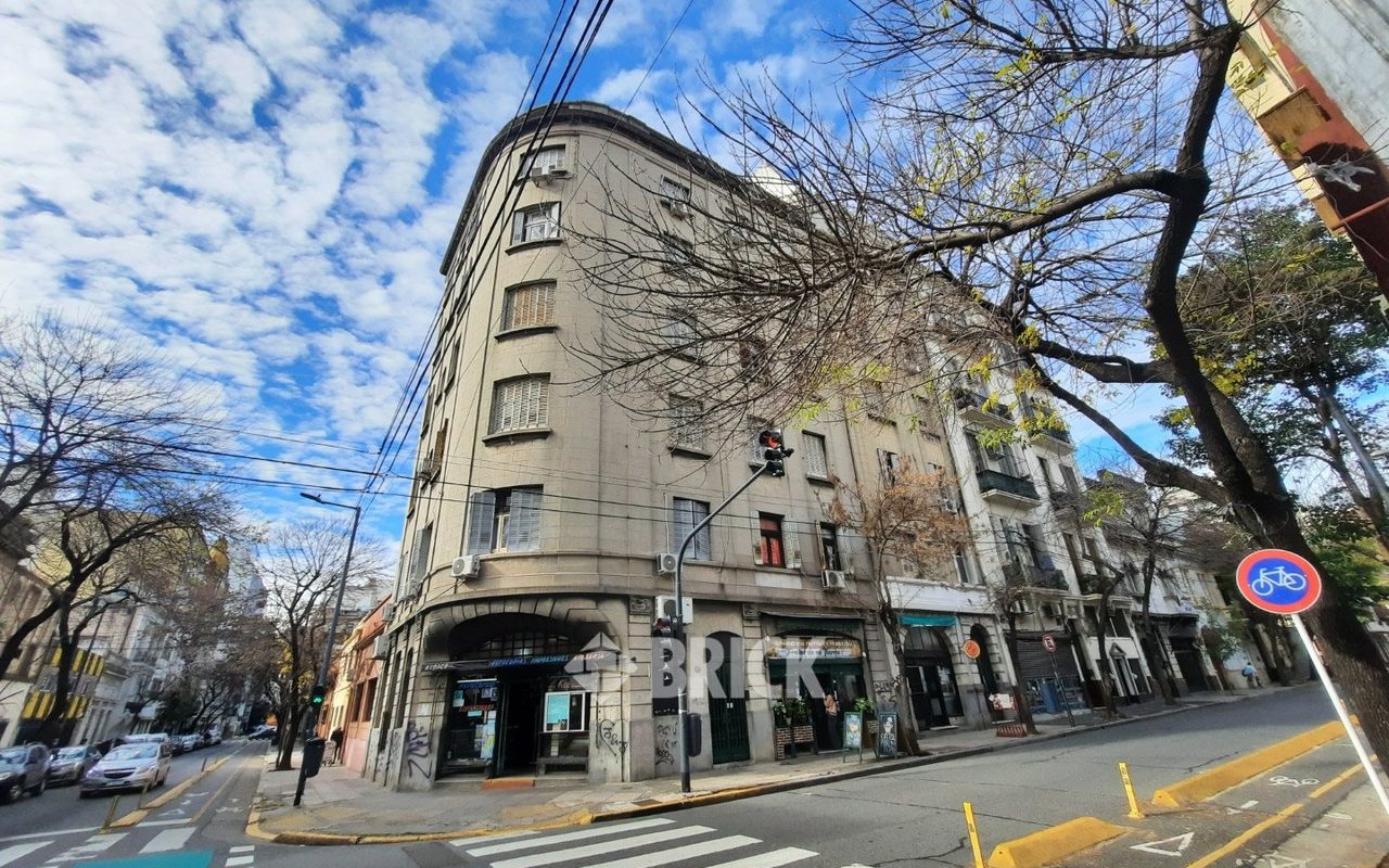 SANTIAGO DEL ESTERO al 1000 Piso 3 33