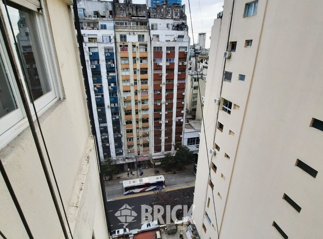 SUIPACHA al 700 Piso 12 11