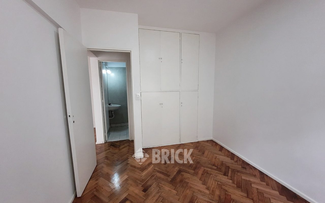 SUIPACHA al 700 Piso 12 15