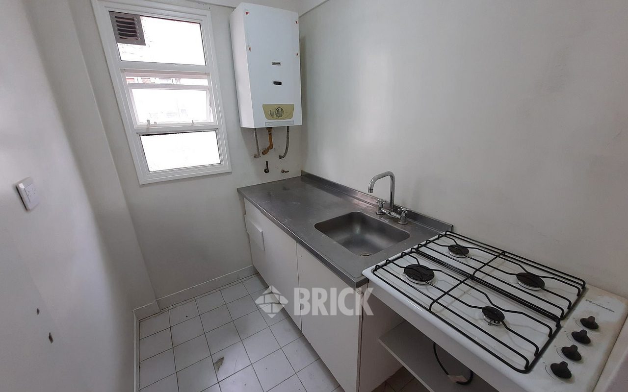 SUIPACHA al 700 Piso 12 19