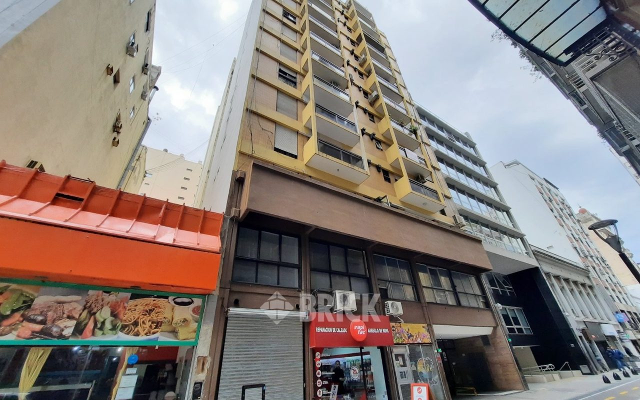 SUIPACHA al 700 Piso 12 25