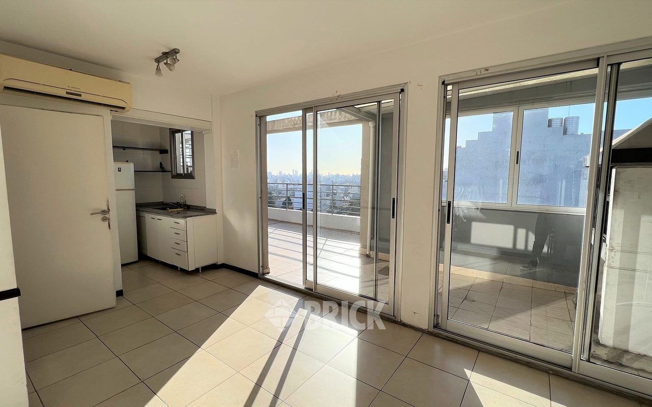 AVELLANEDA, AV. al 1700 Piso 7 16