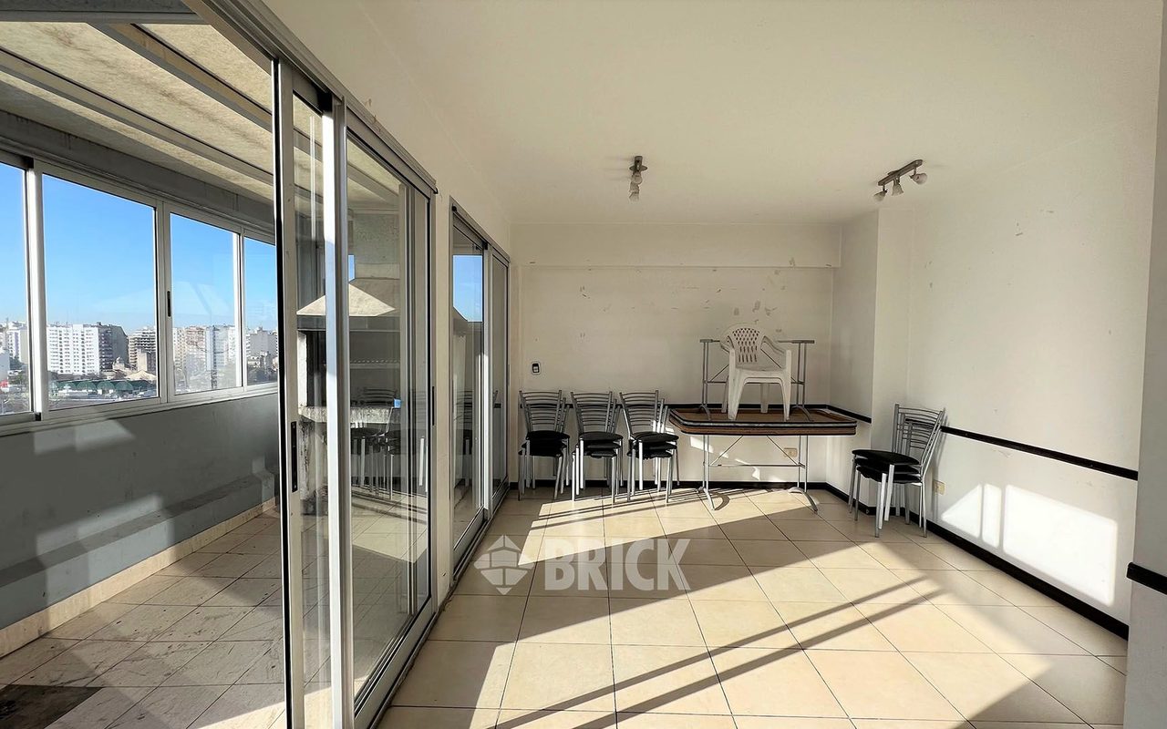 AVELLANEDA, AV. al 1700 Piso 7 18