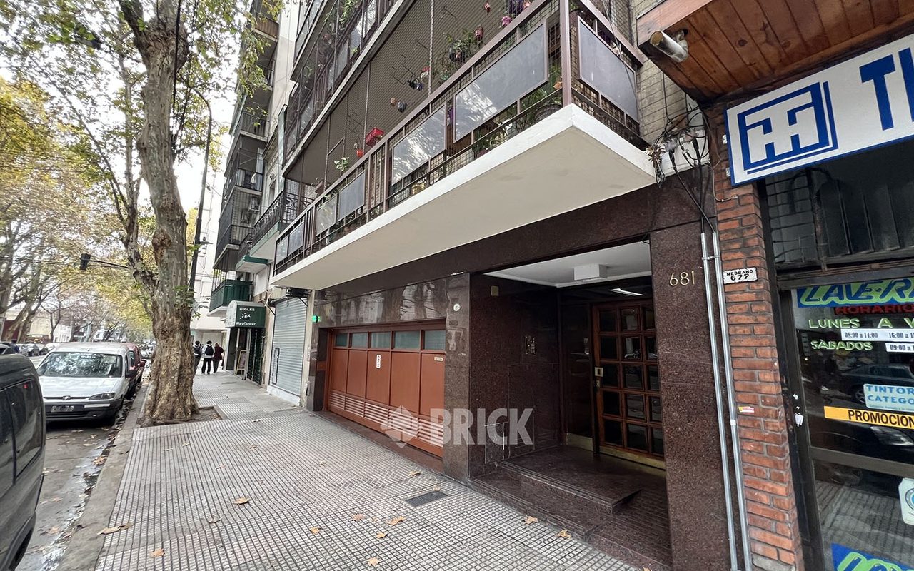 MEDRANO, AV. al 600 Piso 1 27