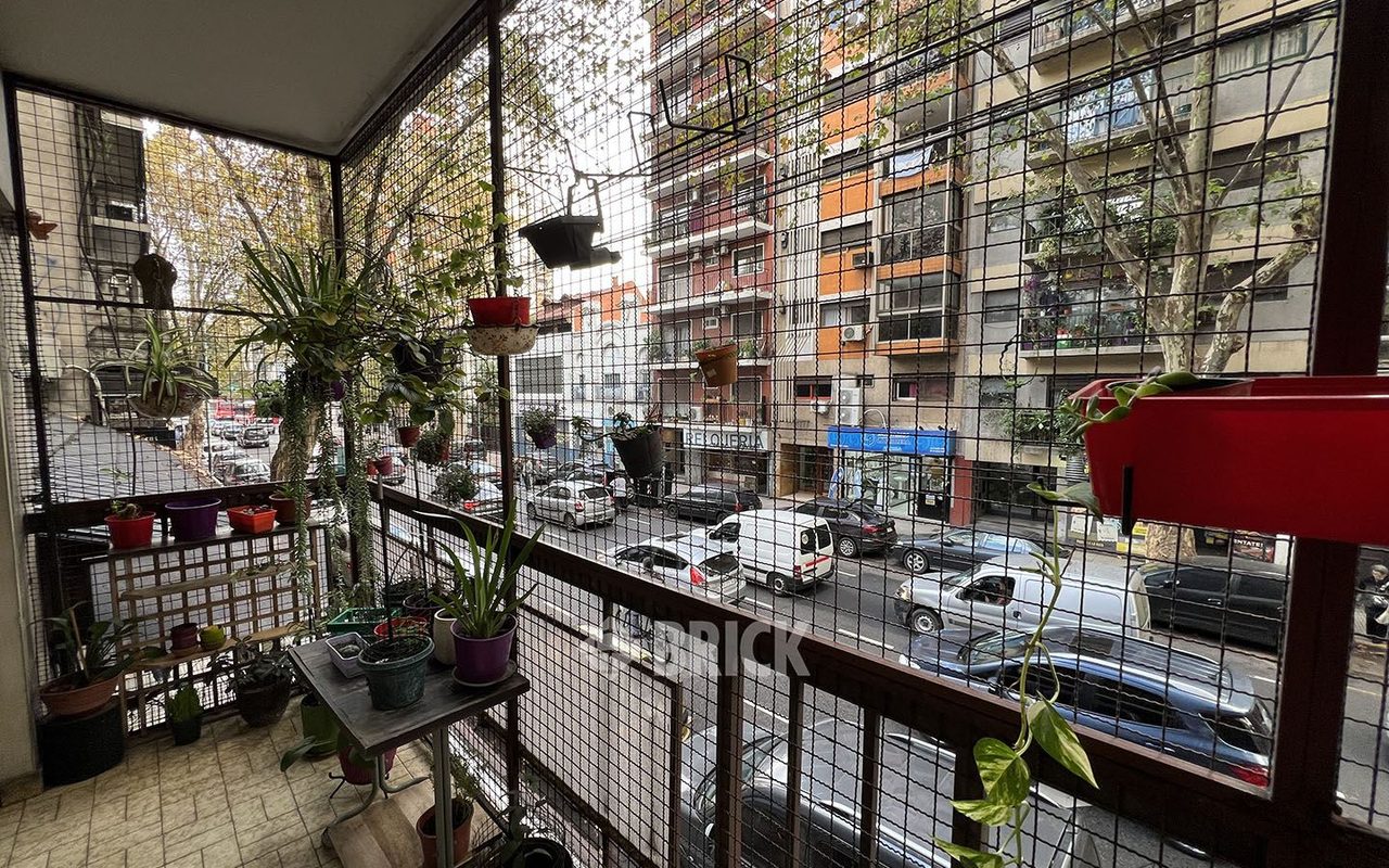 MEDRANO, AV. al 600 Piso 1 6