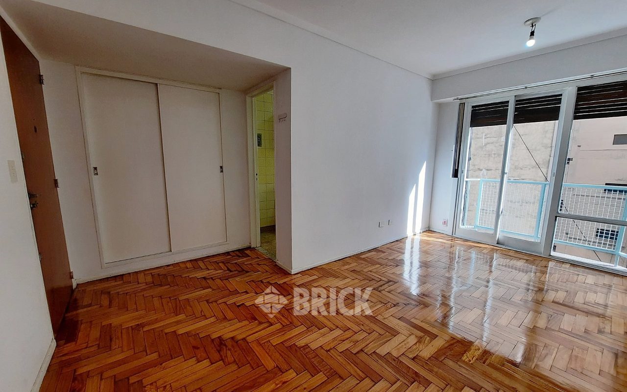 SANTA FE, AV. al 2500 Piso 9 3