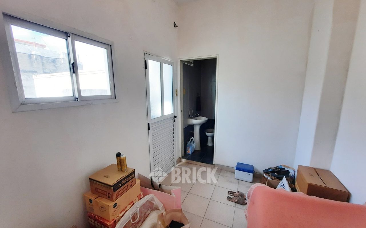 CASEROS, AV. al 2000 Piso 1 14