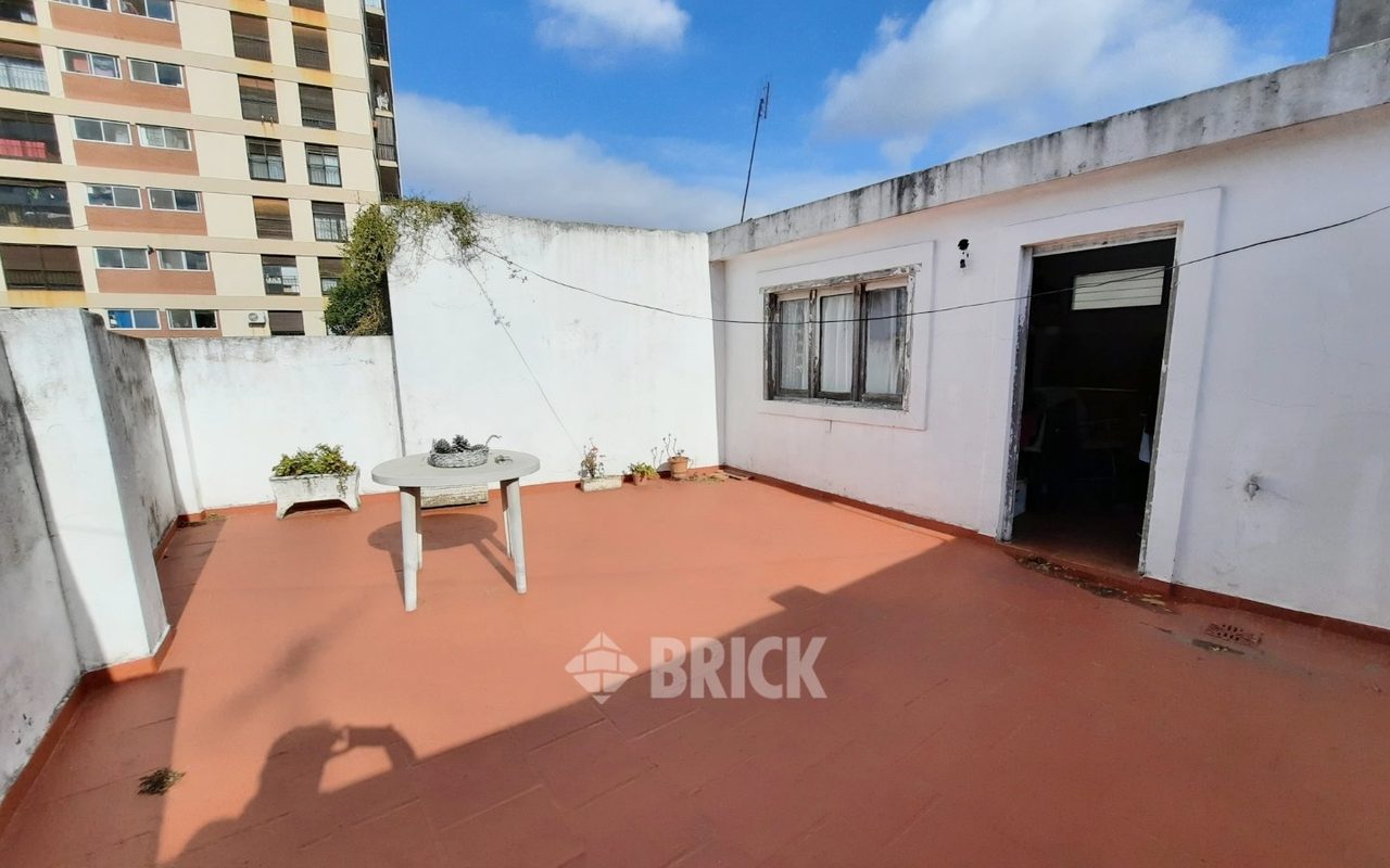 CASEROS, AV. al 2000 Piso 1 19