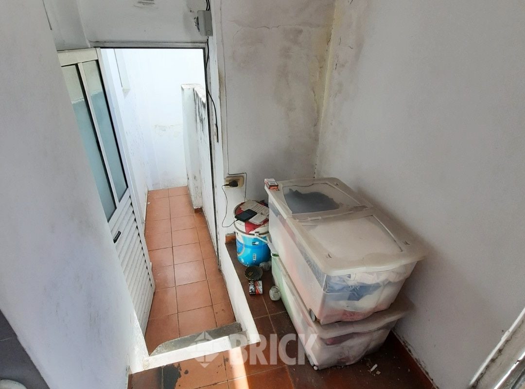 CASEROS, AV. al 2000 Piso 1 21