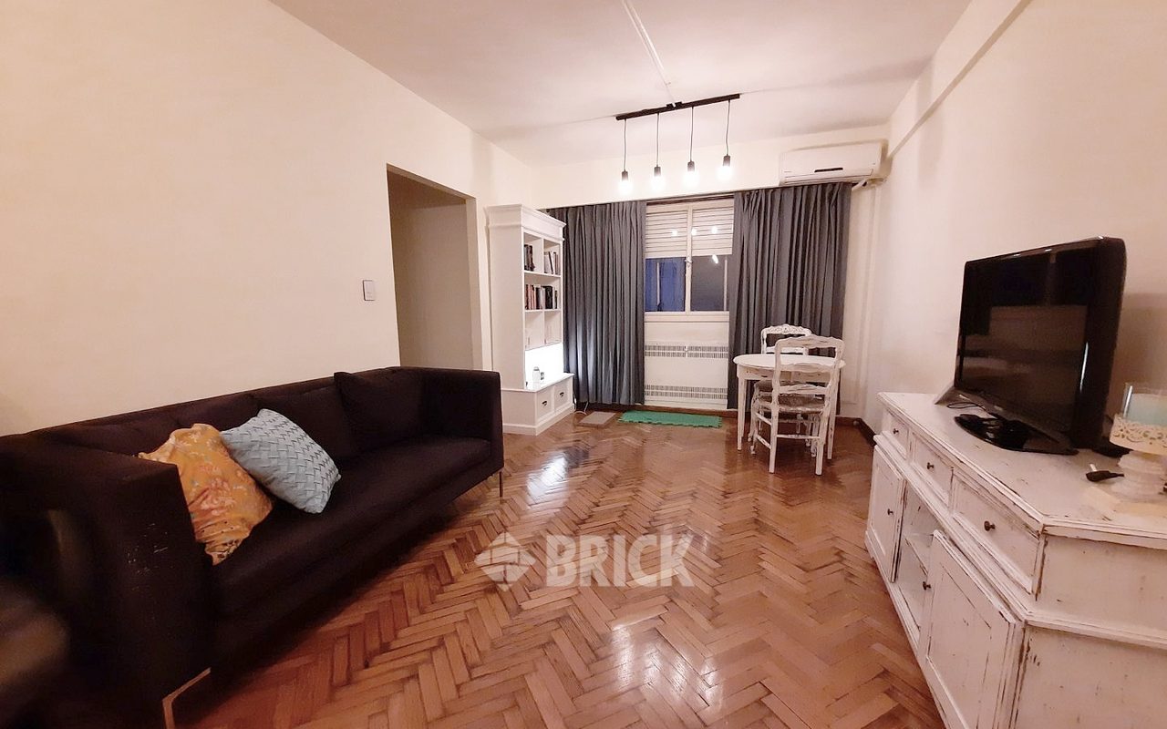 PARAGUAY al 800 Piso 2 1