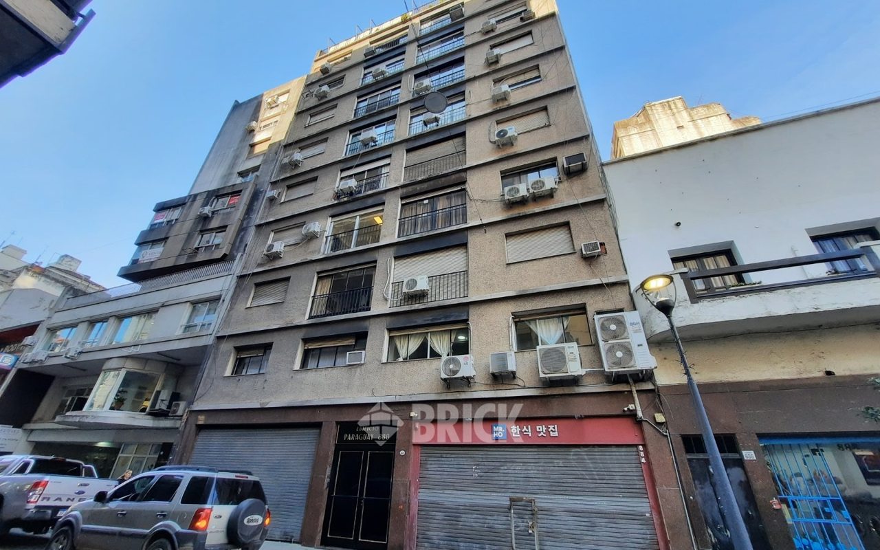 PARAGUAY al 800 Piso 2 20