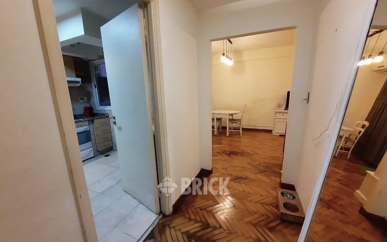 PARAGUAY al 800 Piso 2 7