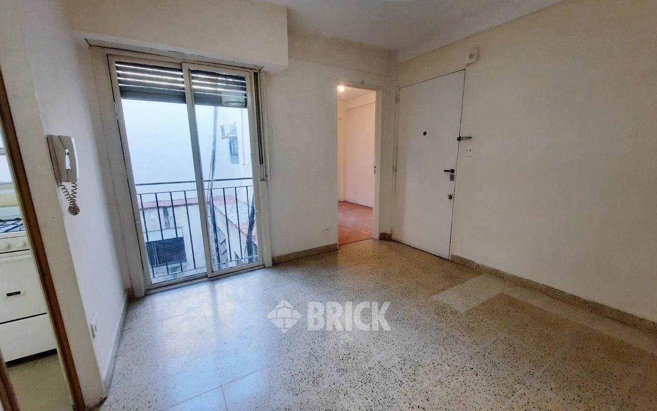 FRIAS, EUSTAQUIO al 200 Piso 8 1