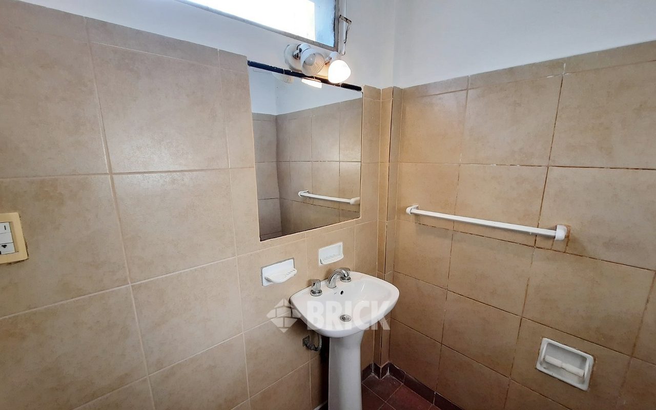 FRIAS, EUSTAQUIO al 200 Piso 8 10