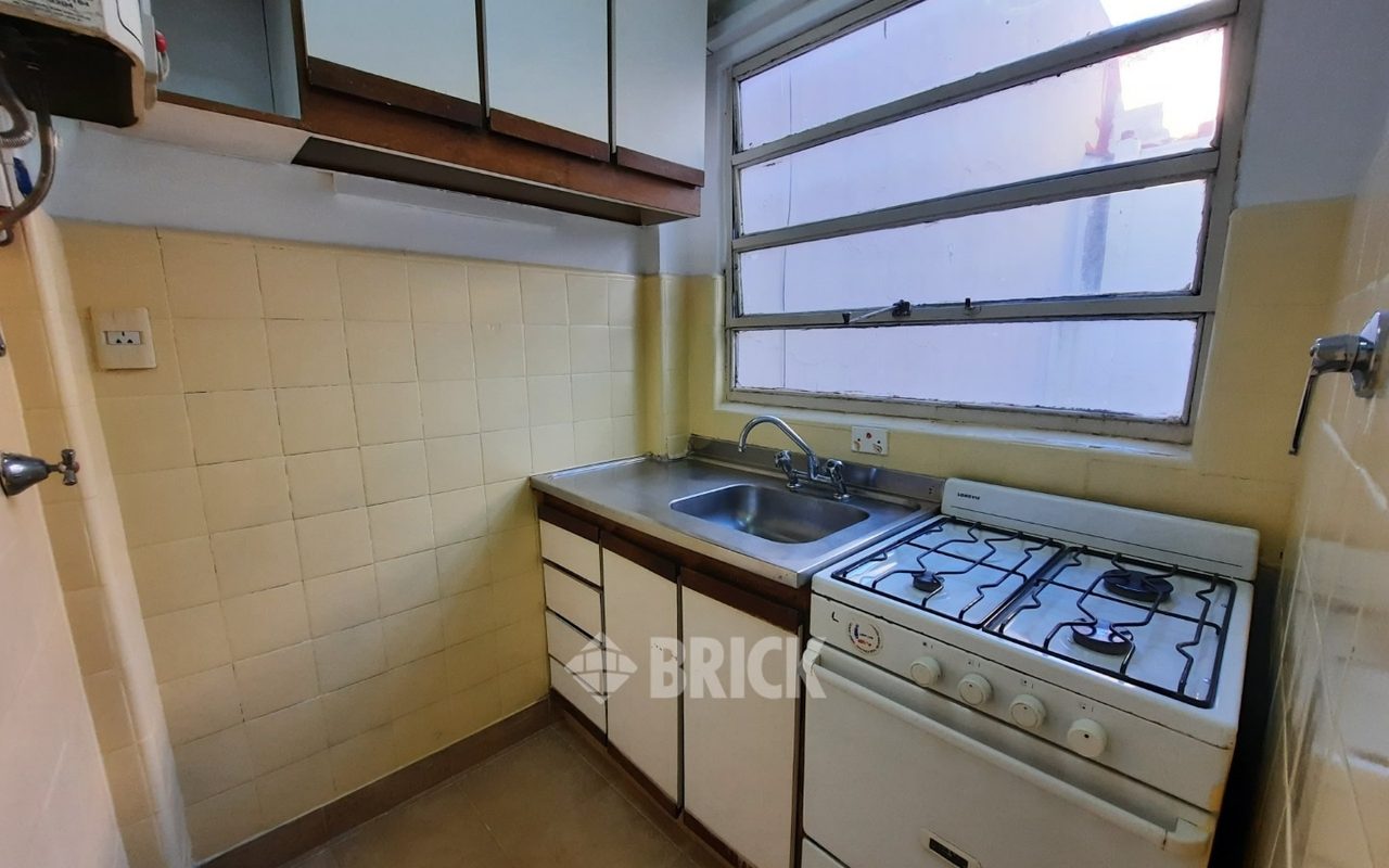 FRIAS, EUSTAQUIO al 200 Piso 8 11