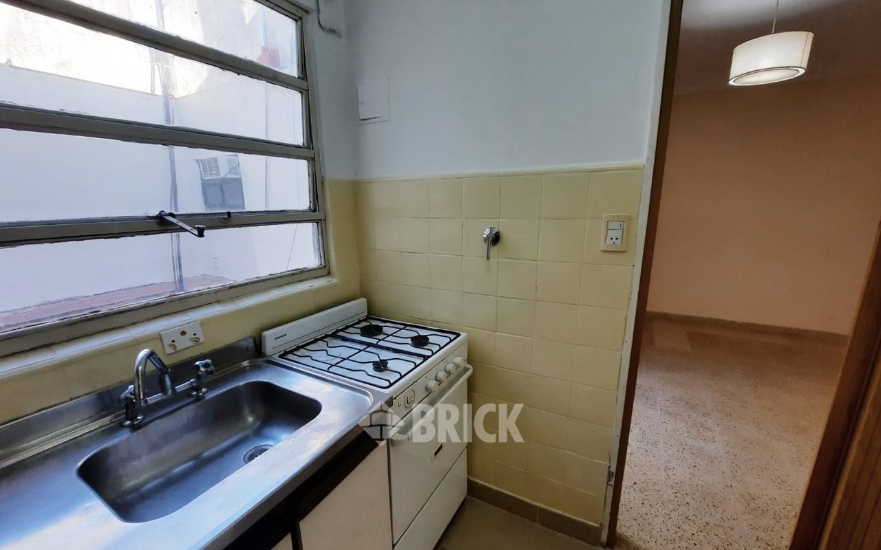 FRIAS, EUSTAQUIO al 200 Piso 8 13