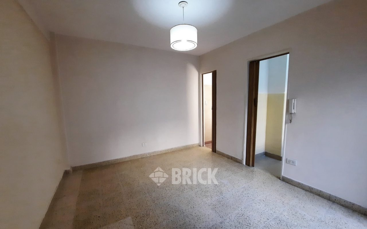 FRIAS, EUSTAQUIO al 200 Piso 8 4