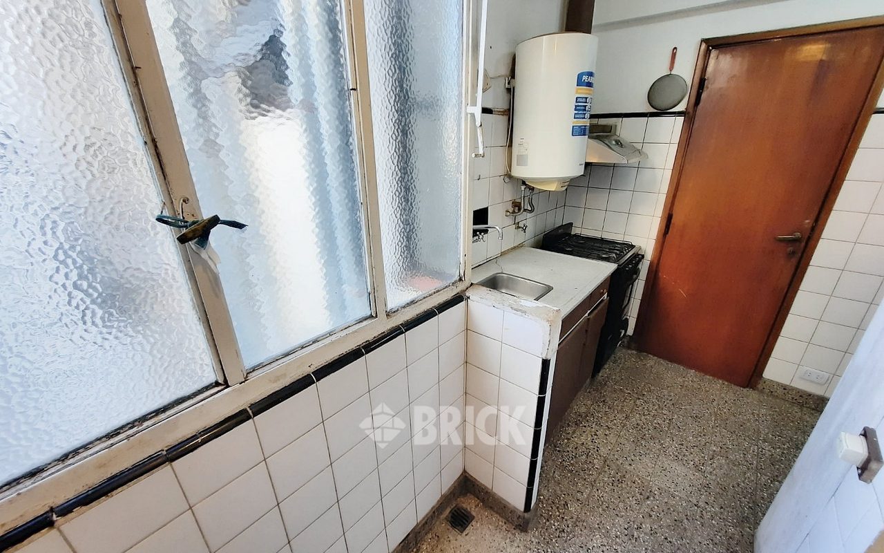 MITRE, BARTOLOME al 2200 Piso 9 17