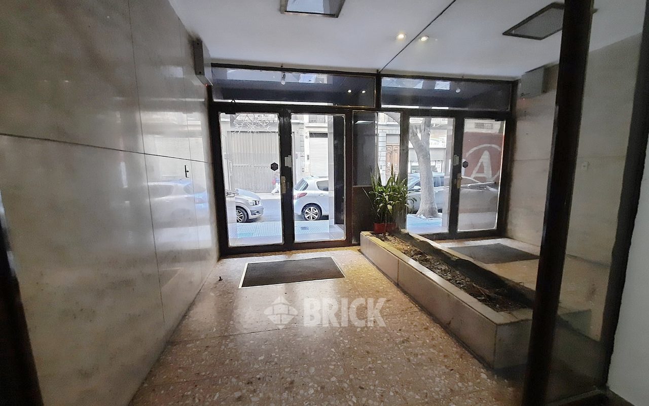 MITRE, BARTOLOME al 2200 Piso 9 20