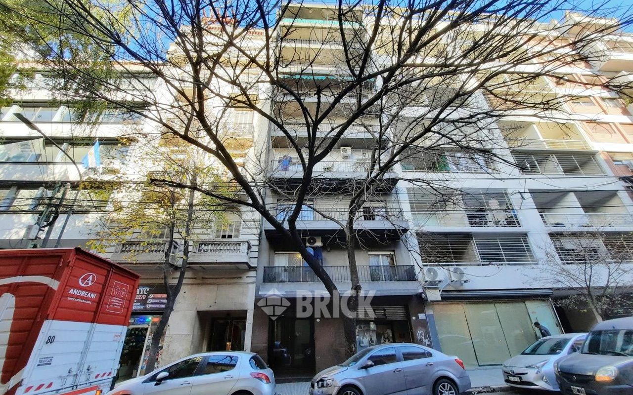 MITRE, BARTOLOME al 2200 Piso 9 25