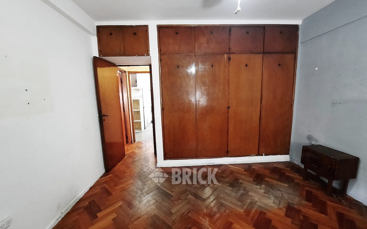 MITRE, BARTOLOME al 2200 Piso 9 7