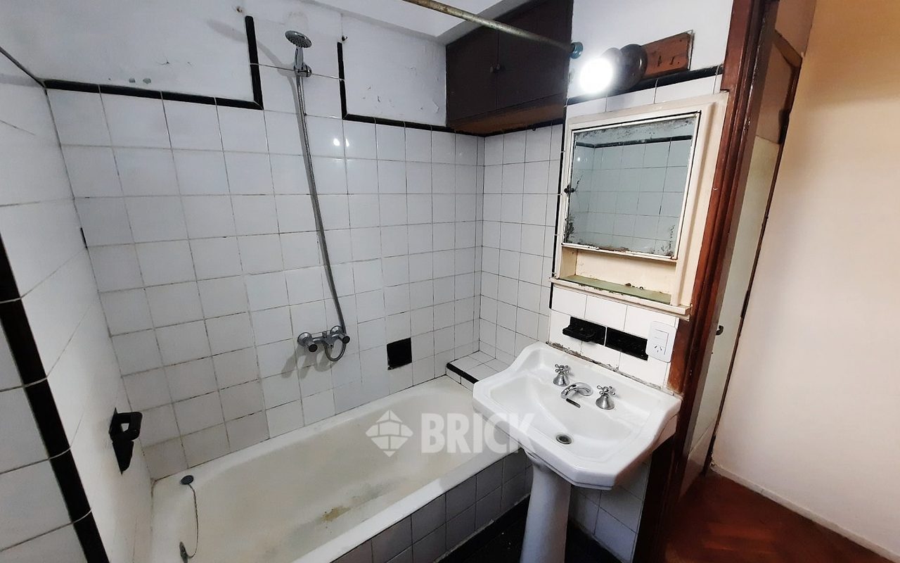 MITRE, BARTOLOME al 2200 Piso 9 9