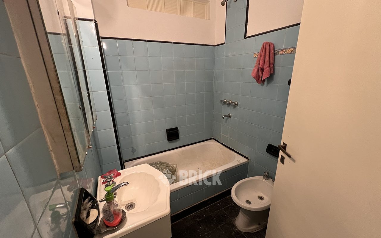 ALBERDI, JUAN B., AV. al 800 Piso 7 7