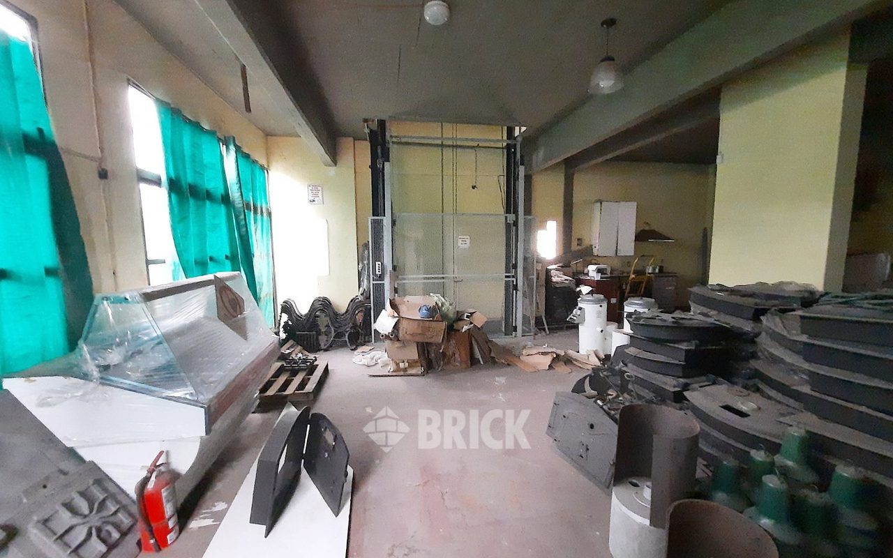 DEL VALLE IBERLUCEA al 4900 25