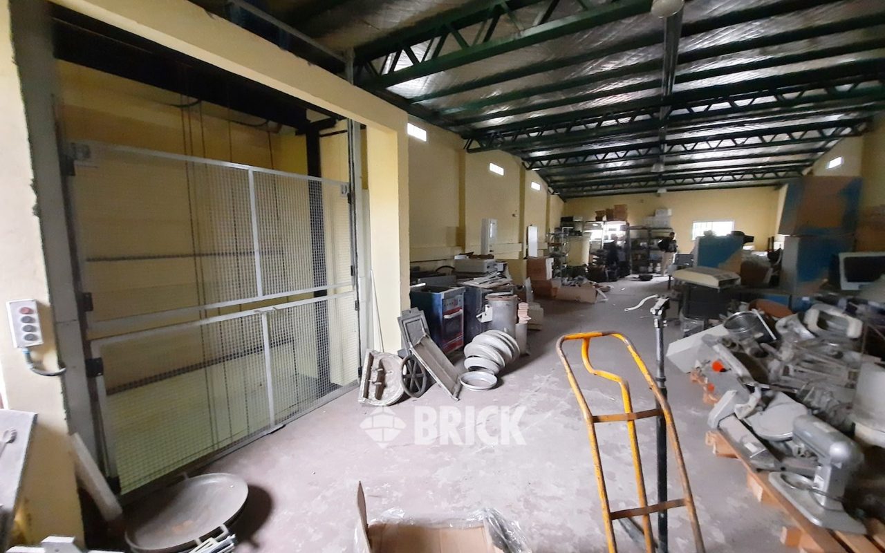 DEL VALLE IBERLUCEA al 4900 33