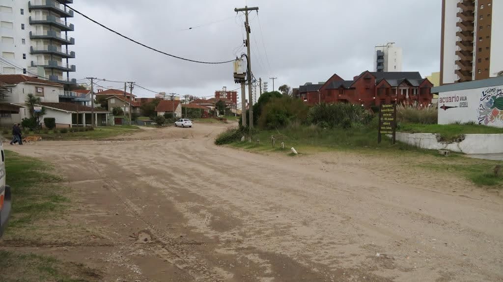 AVENIDA 1 al 3900 Piso PB 17