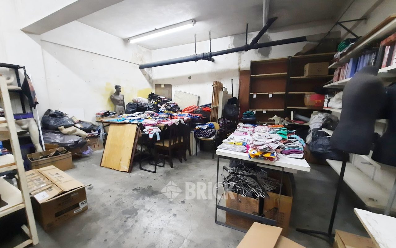 CORRIENTES, AV. al 2500 Piso PB Local 24 12