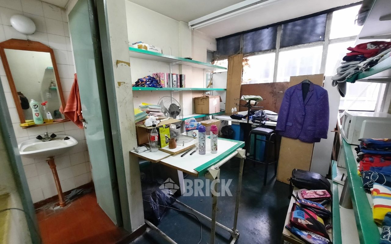 CORRIENTES, AV. al 2500 Piso PB Local 24 7