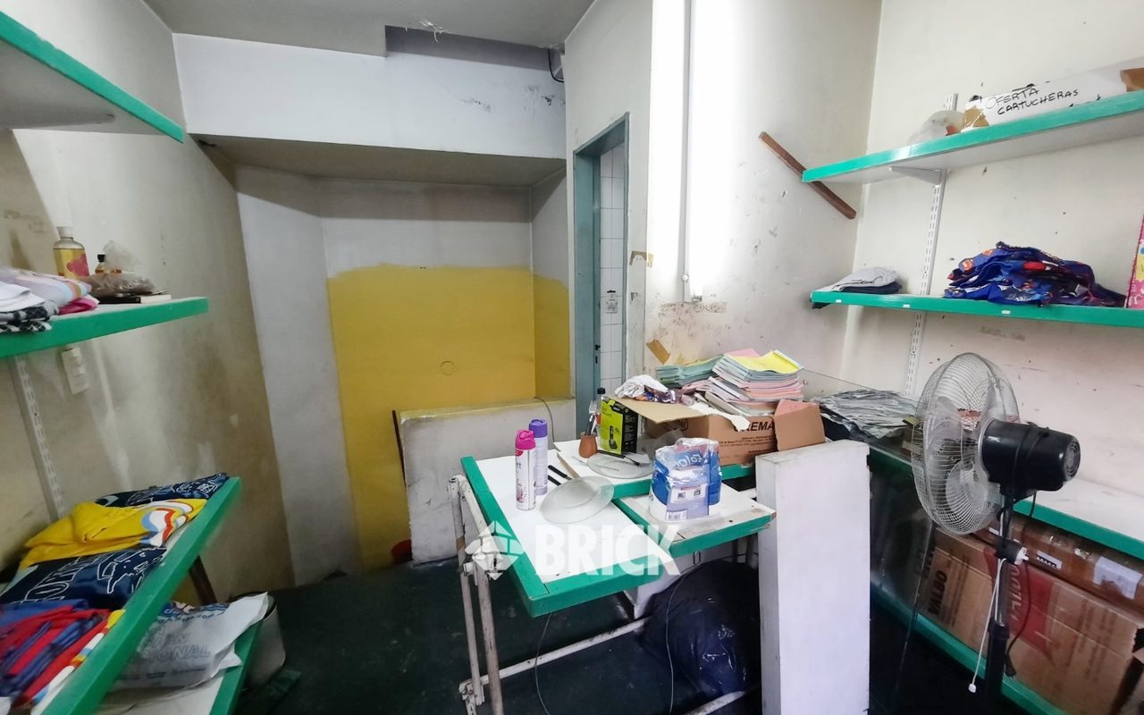 CORRIENTES, AV. al 2500 Piso PB Local 24 8