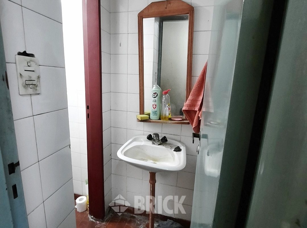 CORRIENTES, AV. al 2500 Piso PB Local 24 9