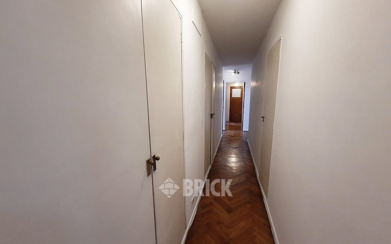 YRIGOYEN, HIPOLITO al 1500 Piso 5 15