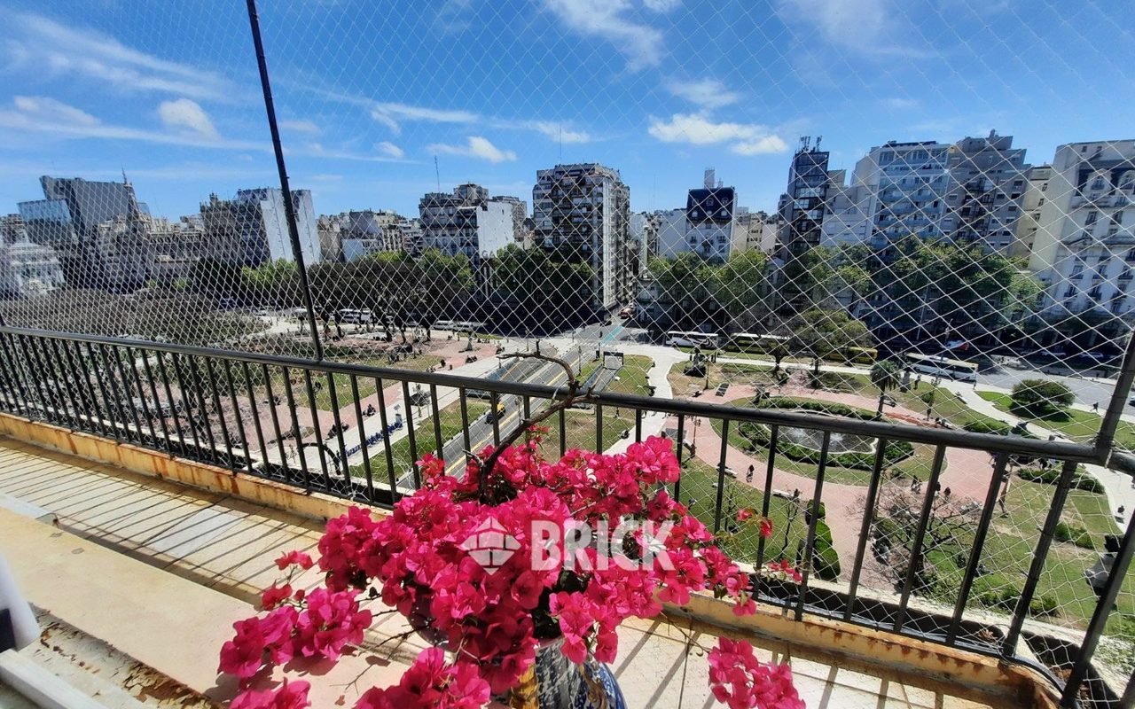 YRIGOYEN, HIPOLITO al 1500 Piso 5 28