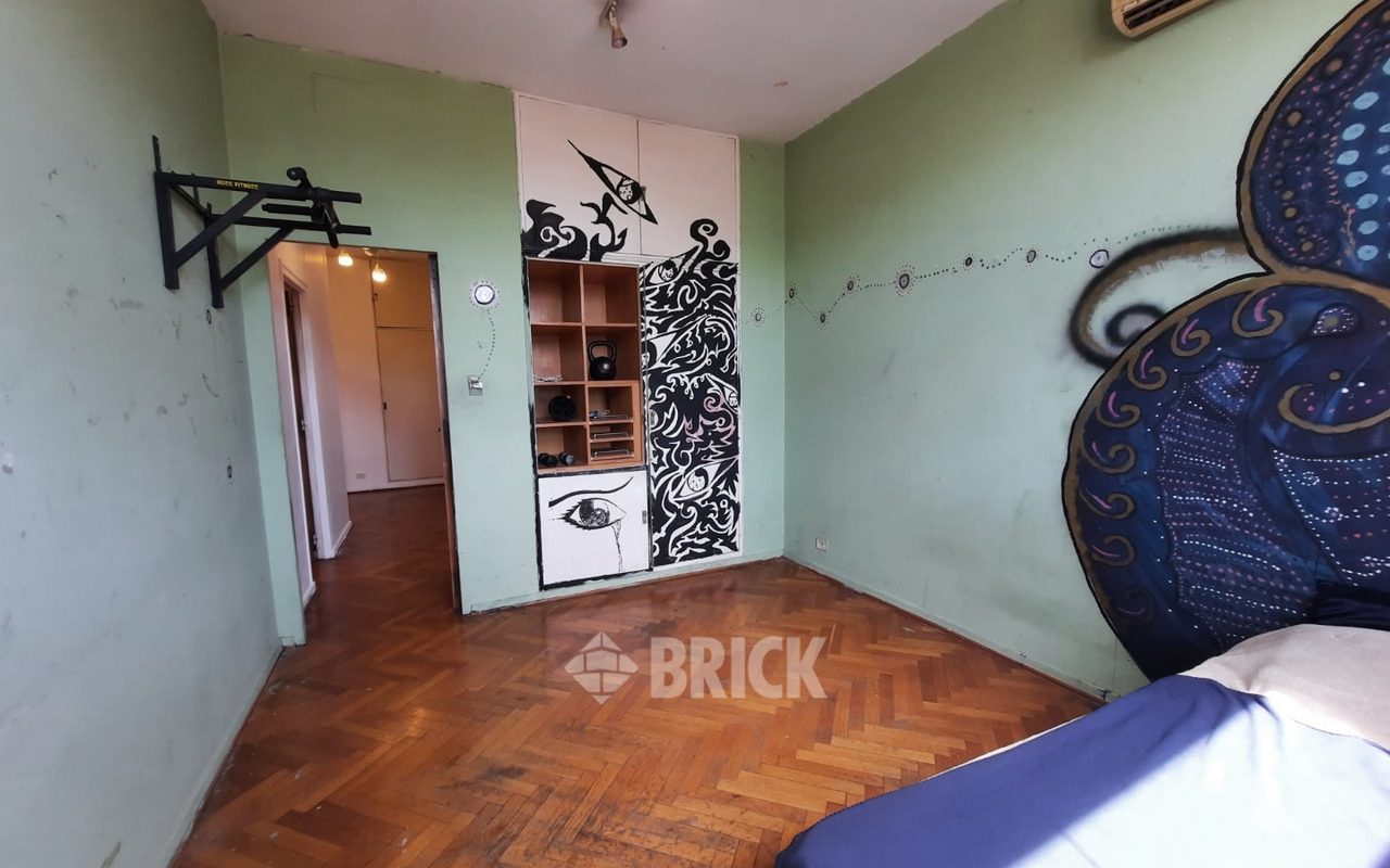 YRIGOYEN, HIPOLITO al 1500 Piso 5 29