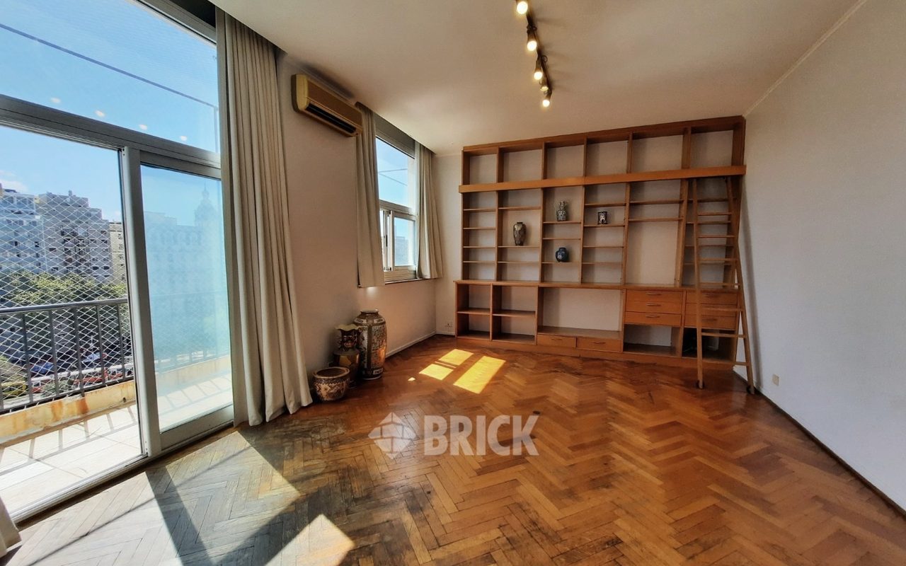 YRIGOYEN, HIPOLITO al 1500 Piso 5 3