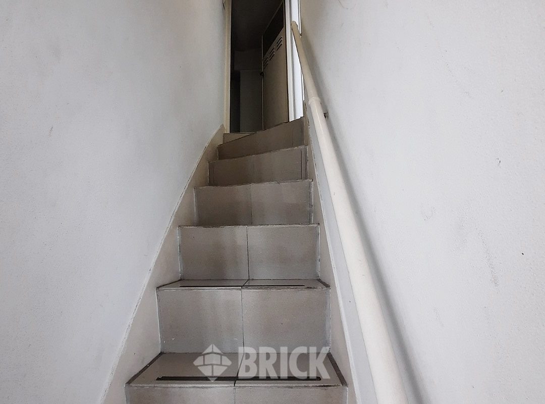 YRIGOYEN, HIPOLITO al 1500 Piso 5 46