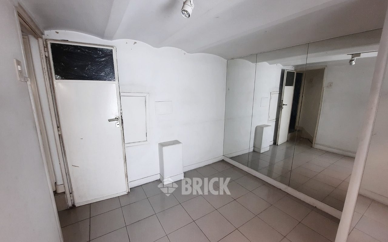 YRIGOYEN, HIPOLITO al 1500 Piso 5 49