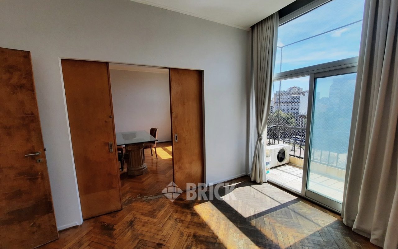 YRIGOYEN, HIPOLITO al 1500 Piso 5 5