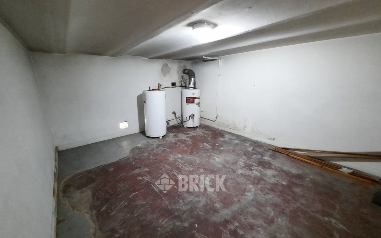 YRIGOYEN, HIPOLITO al 1500 Piso 5 51