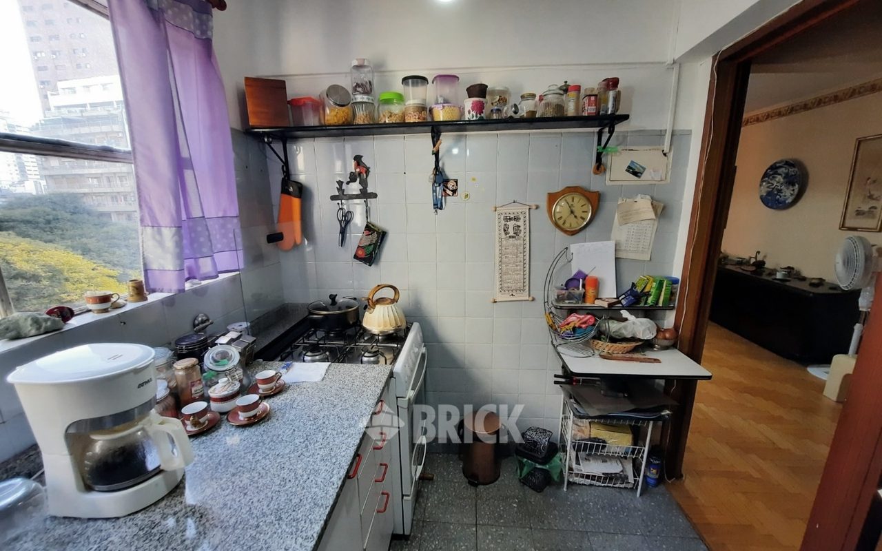 OLLEROS, AV. al 1600 Piso 8 18