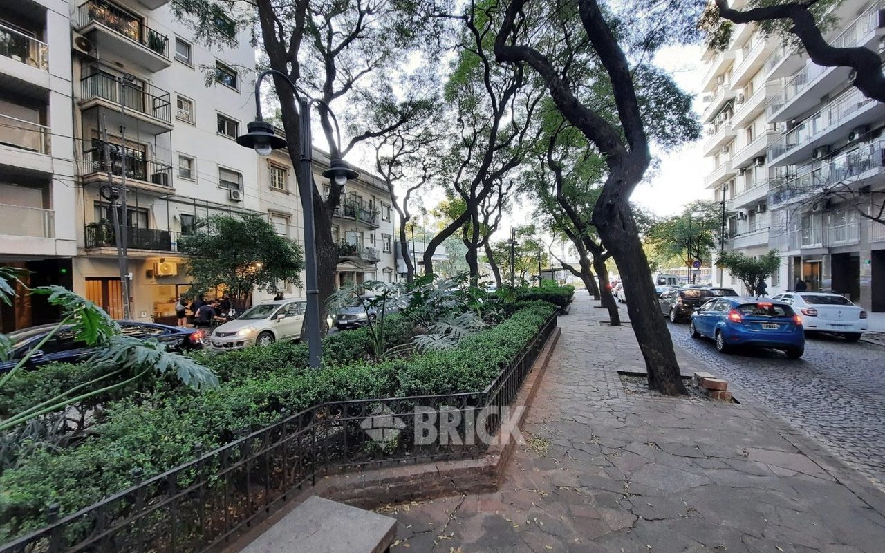 OLLEROS, AV. al 1600 Piso 8 30